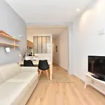 Appartement Design Et Cosy Batignolles