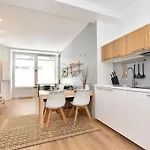 Appartement Design Et Cosy Batignolles