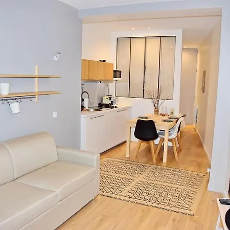 Goodguest-appartement Design Et Cosy Batignolles Appartamento Parigi